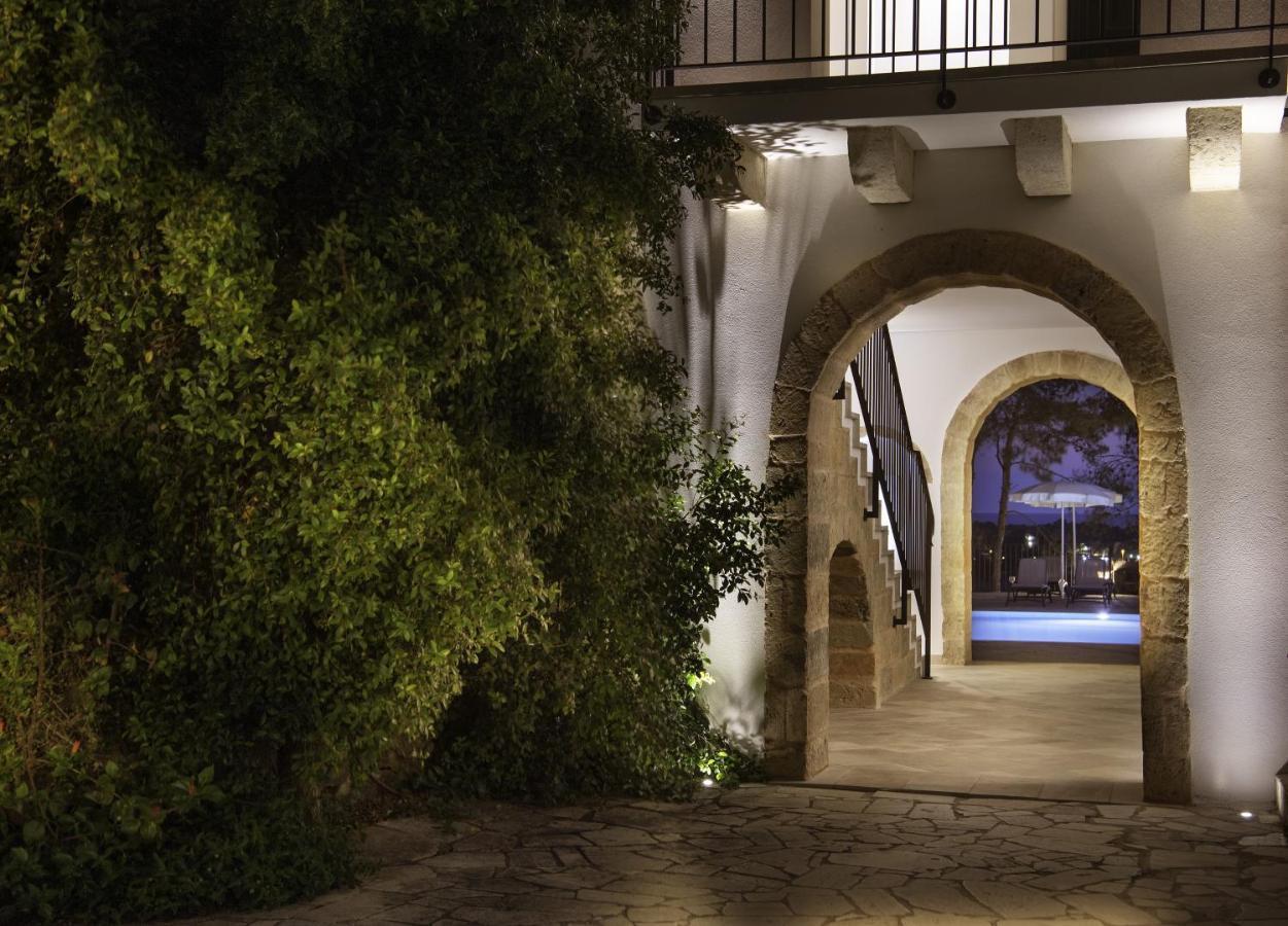 Hotel Masseria Fontanelle อูเจนโต ภายนอก รูปภาพ