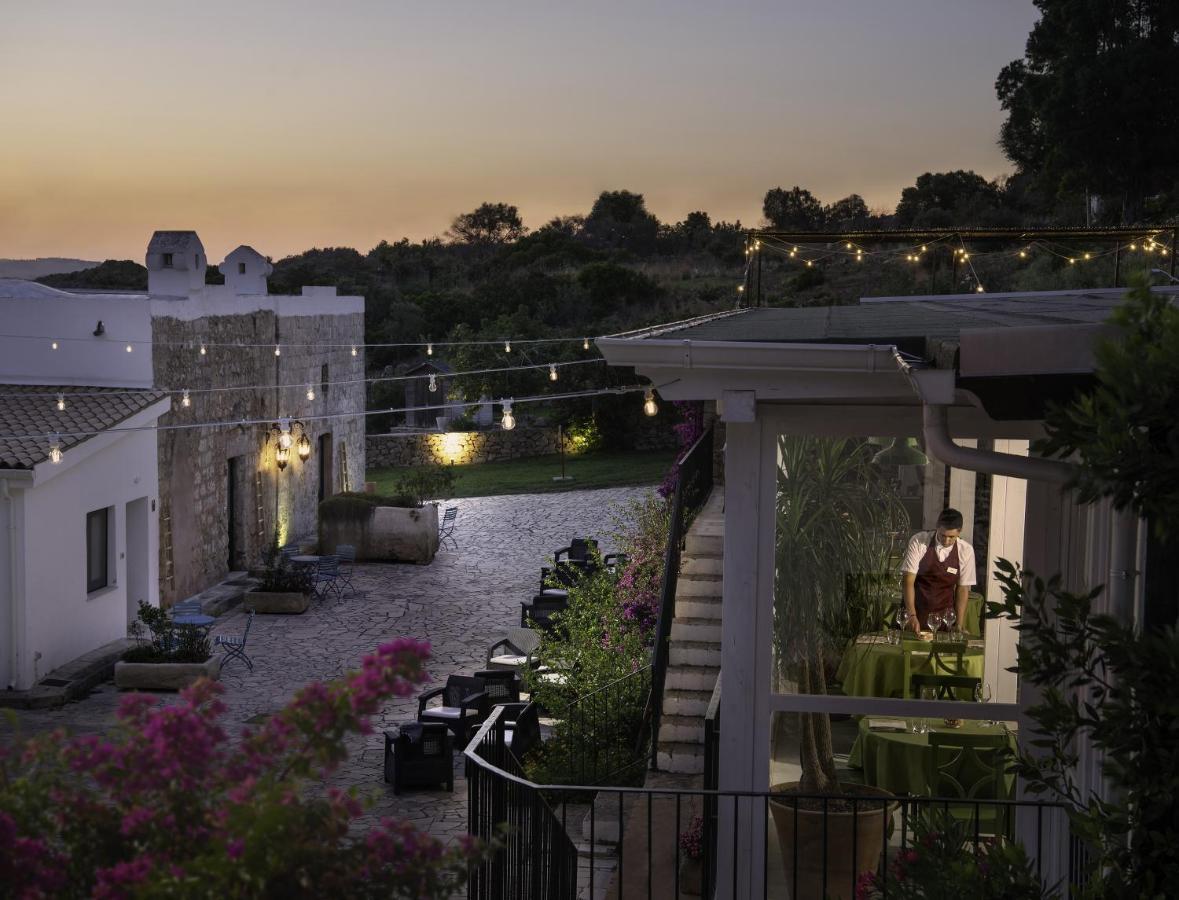 Hotel Masseria Fontanelle อูเจนโต ภายนอก รูปภาพ