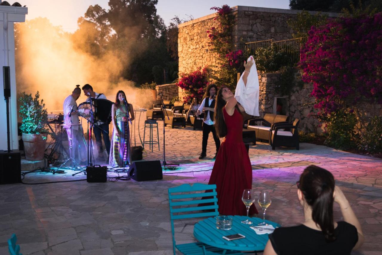 Hotel Masseria Fontanelle อูเจนโต ภายนอก รูปภาพ
